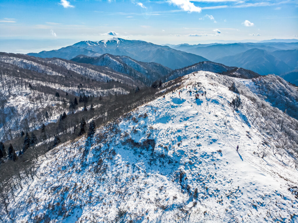 冬晴れ・雪の武奈ヶ岳（滋賀県）